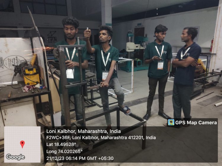 SVCET Students have participated in SMART INDIA HACKATHON 2023 SENIOR HARDWARE EDITION GRAND FINALE 2023 held at MIT-ADT UNIVERSITY, PUNE  from December 19th to 23rd, 2023 and won the WINNER TITLE with FIRST PRIZE Rs.1 LAKH. 
