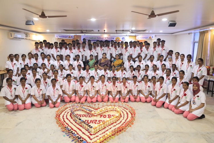 The auspicious lamp lighting ceremony for nursing students