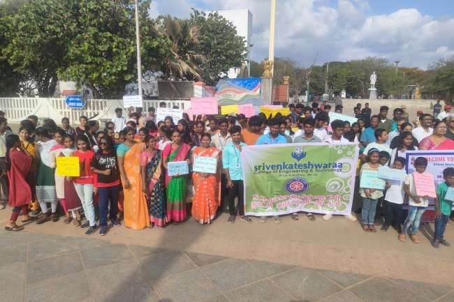 SVCET NSS team conducted  awareness  SILENT WALKTON program on 17.03.2024 at Pondicherry Rock Beach