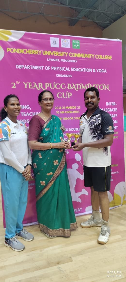 SVCET faculty Badminton team have won prizes at Inter Collegiate staff Badminton Tournament organised by Pondicherry University