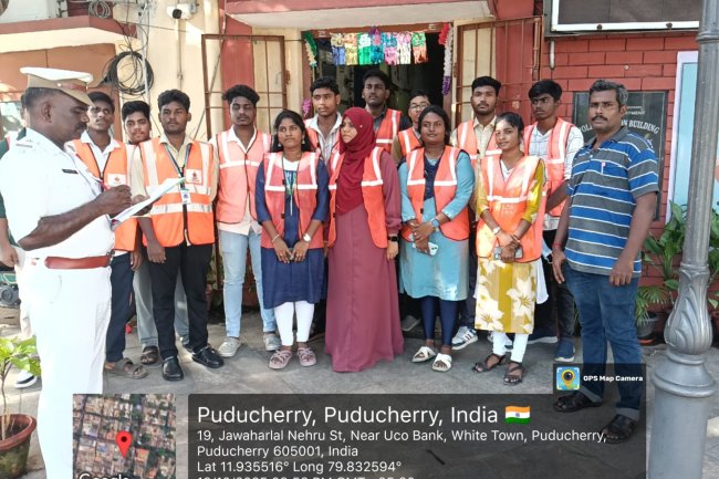 SVCET NSS volunteers actively participated in traffic crowd management on 19th Ocotber 2025